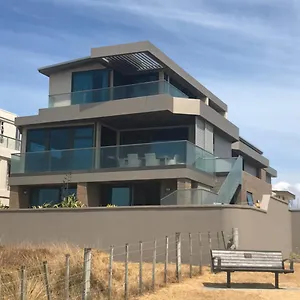 Sunbrae Shores Retreat Homestay